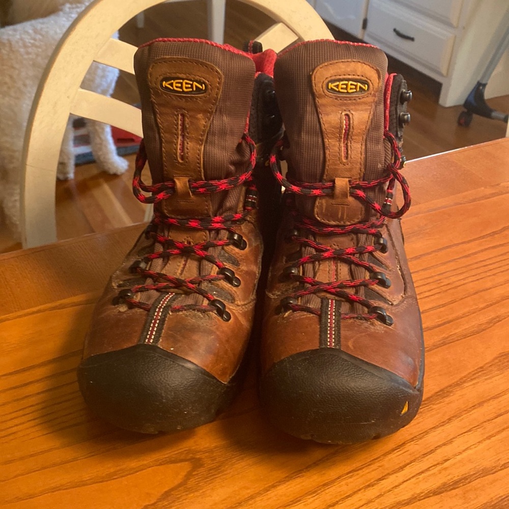 Mens Keen Work boots (steel toed)